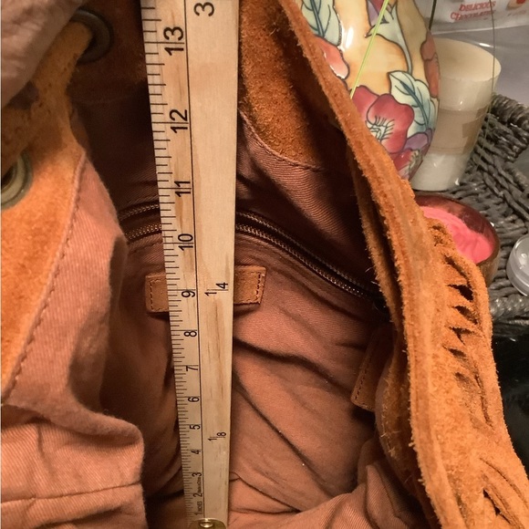 Frye and Co. Phoebe fringed leather suede boho bucket drawstring western bag - Picture 7 of 16